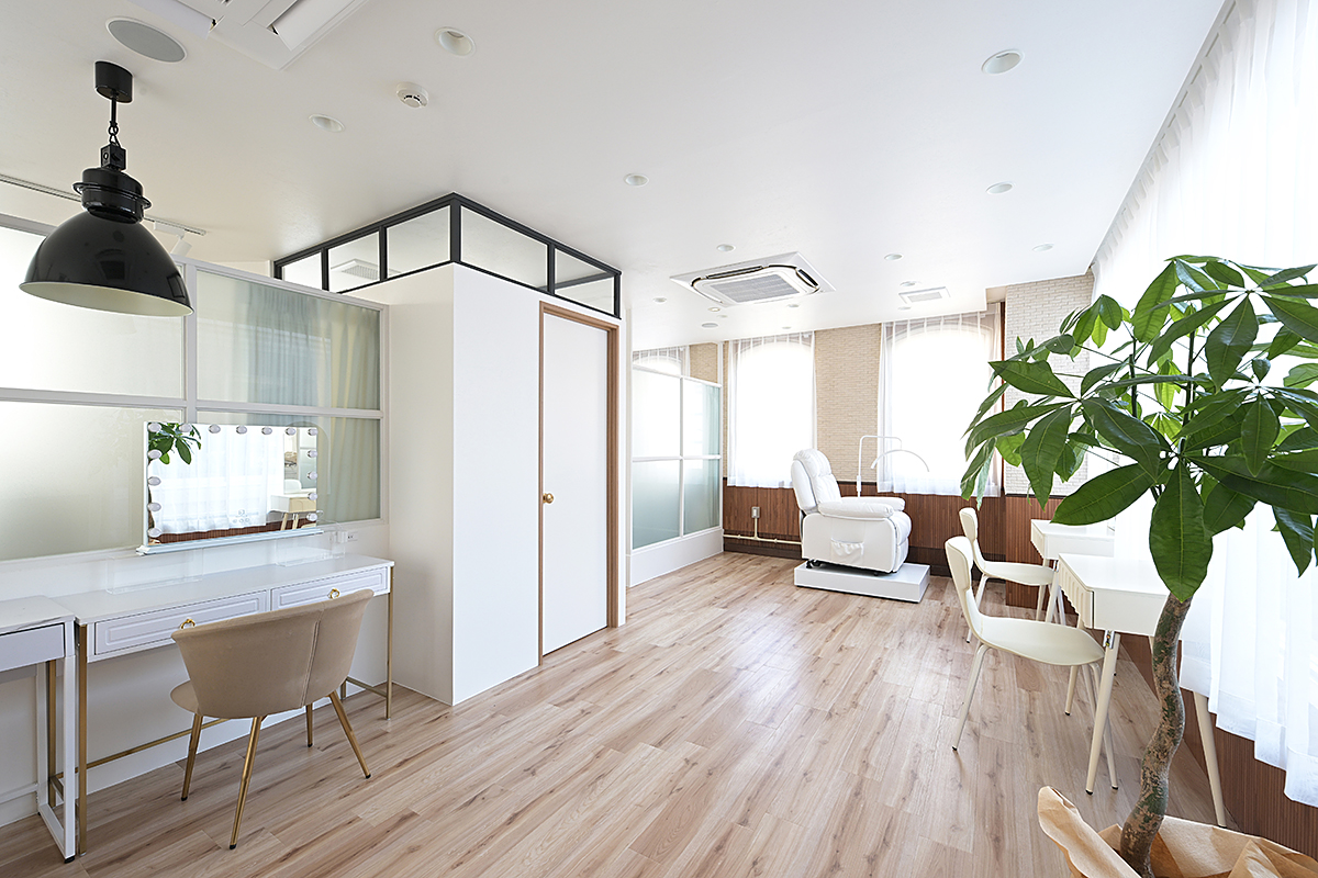 eye salon I’LL spa salon Last / HYOGO