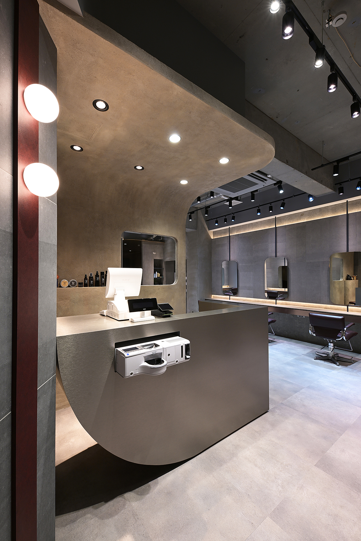 over hair 大久保店 / HYOGO