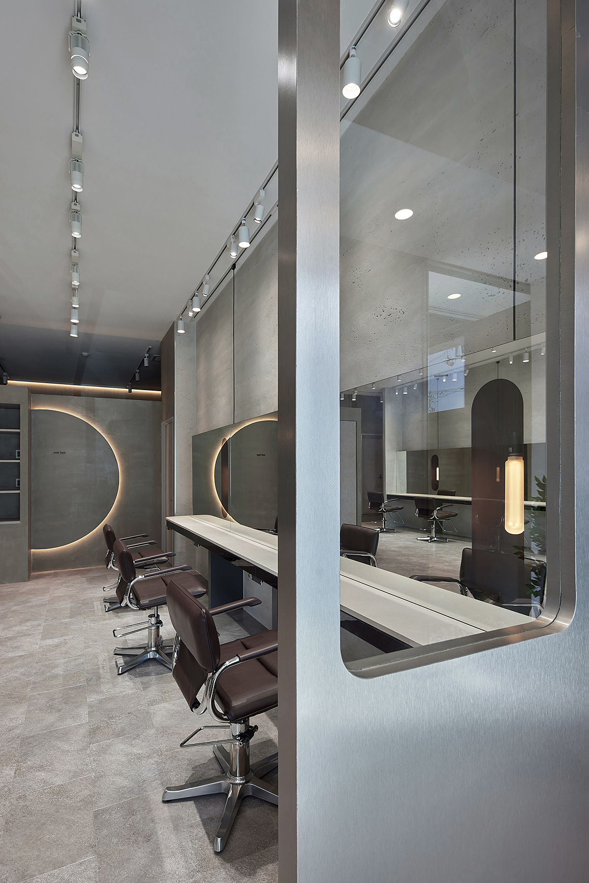 over hair 南草津店 / SHIGA