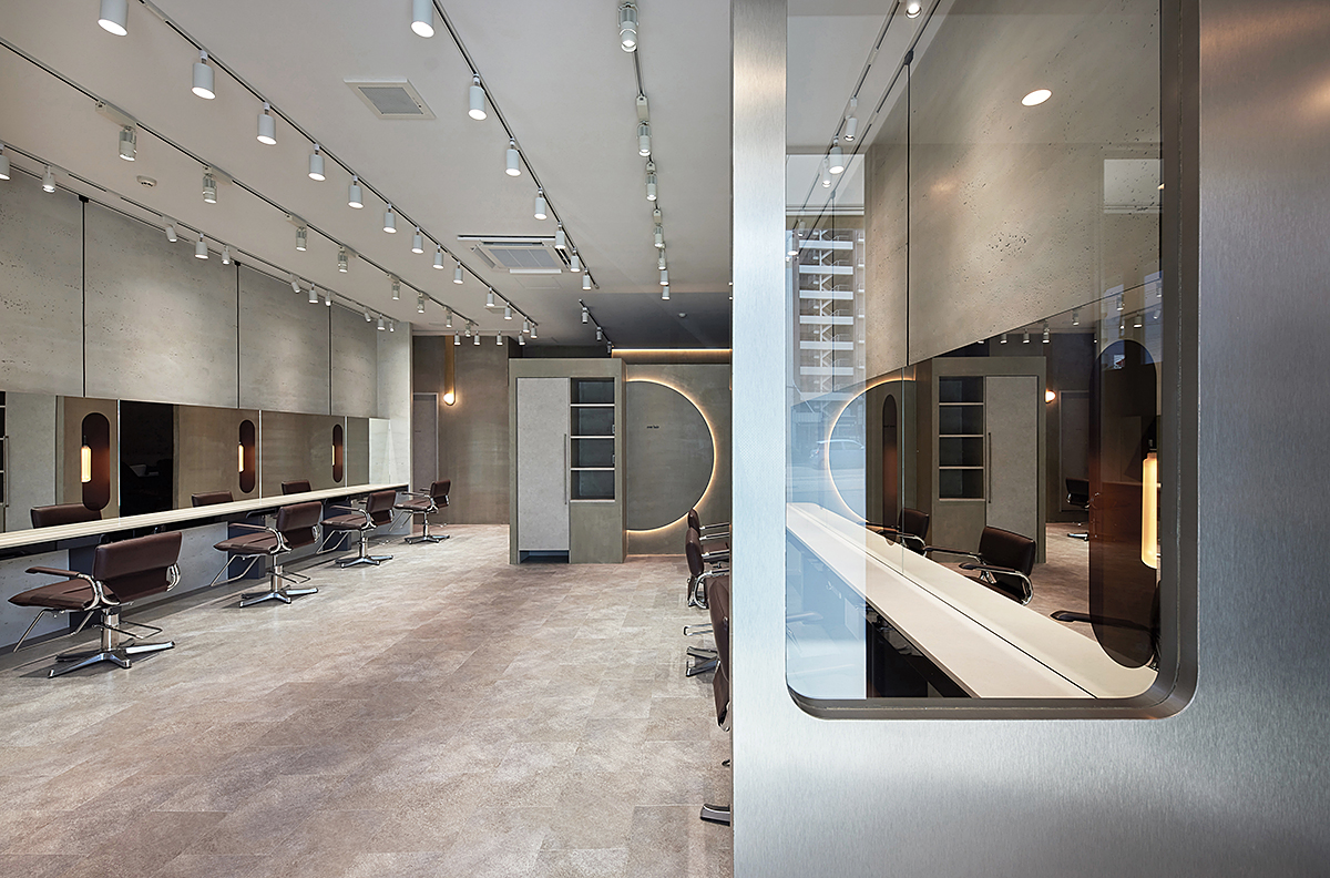 over hair 南草津店 / SHIGA