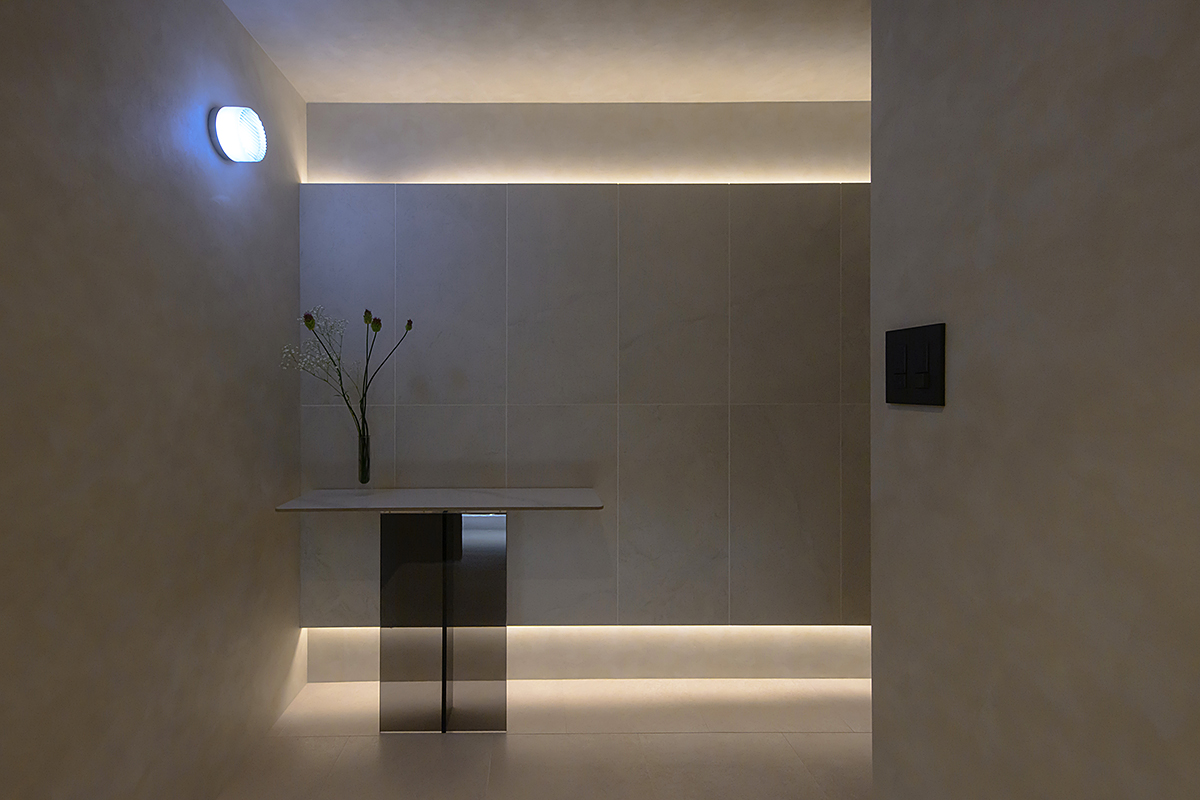 Senrioka house / OSAKA