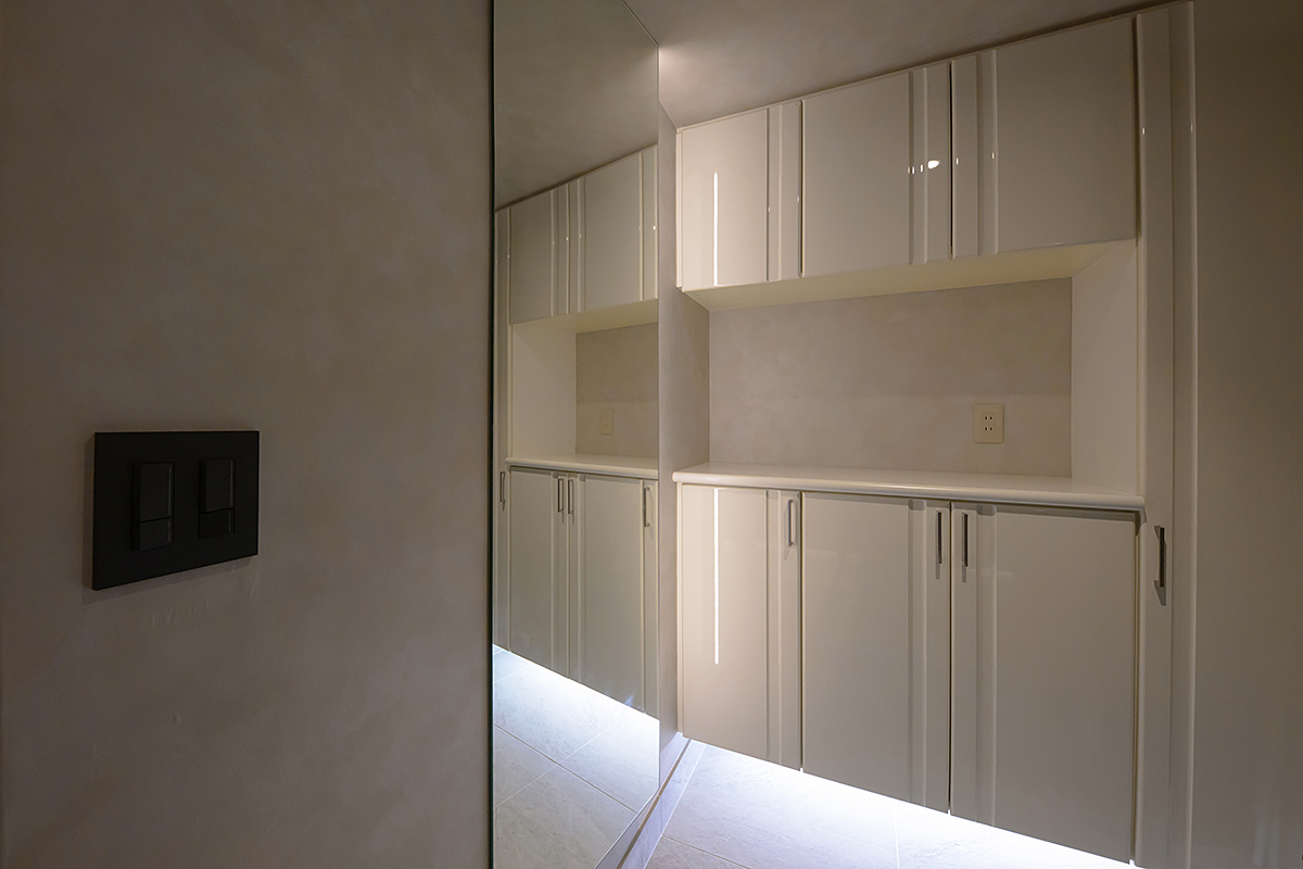 Senrioka house / OSAKA