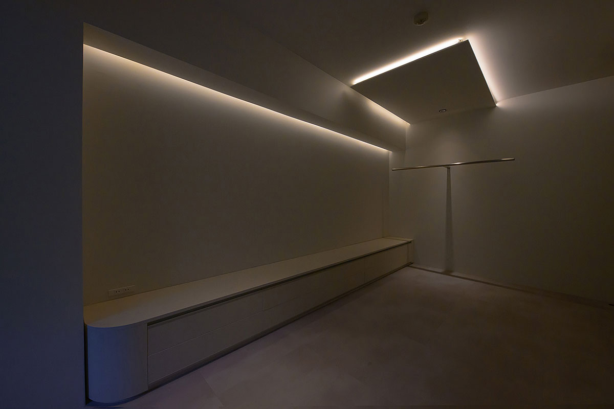 Minimalist room / OSAKA