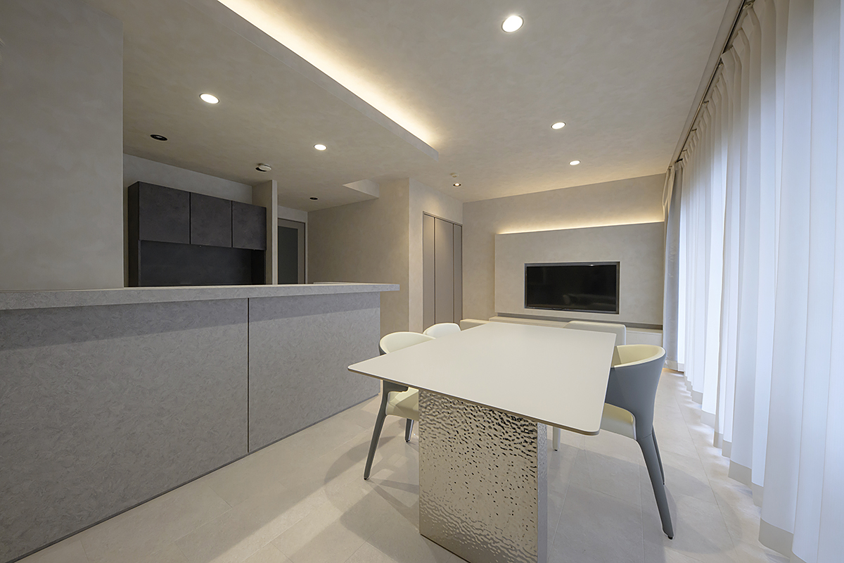 Senrioka house / OSAKA